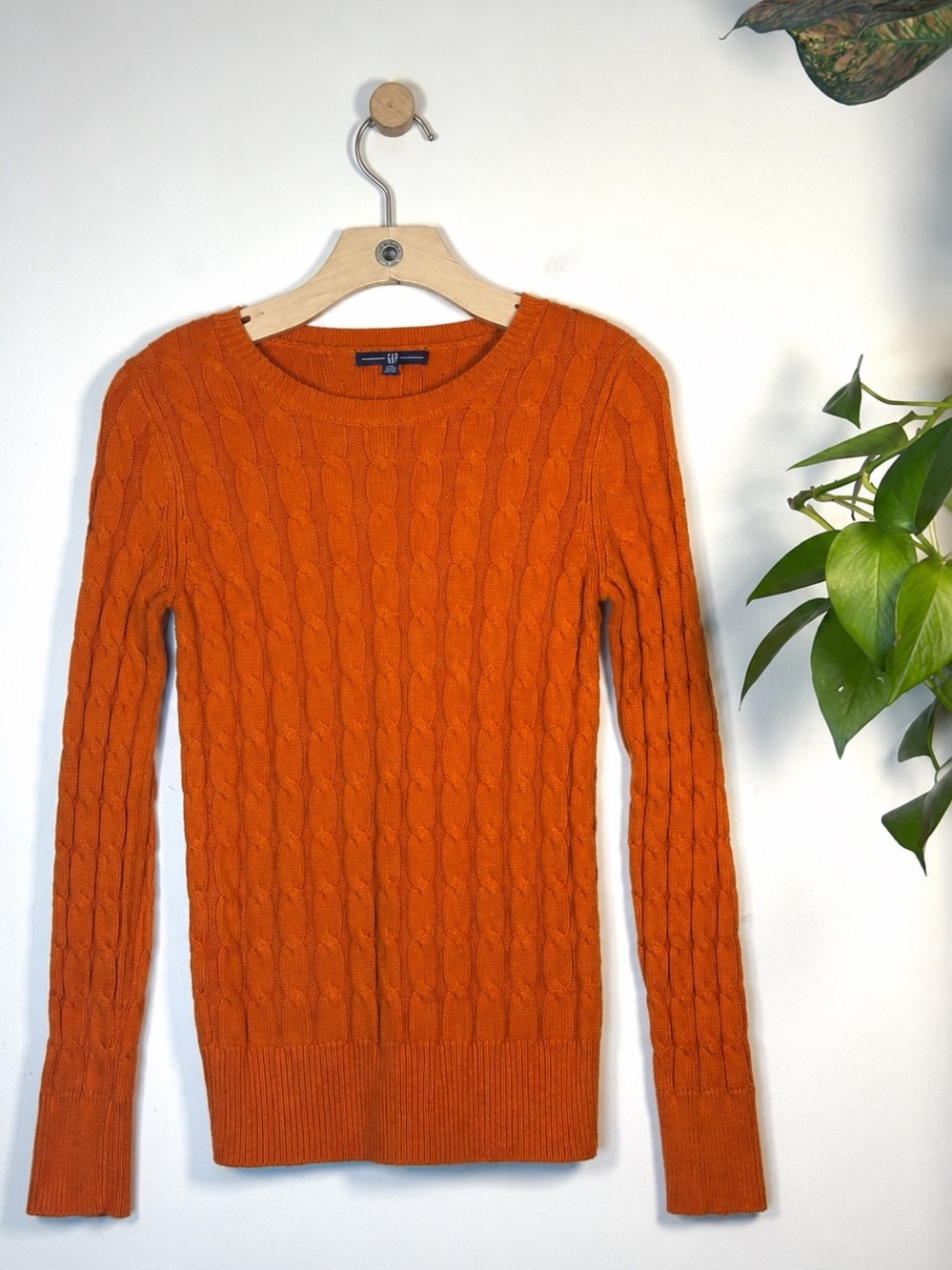 GAP Orange Cable Knit Crewneck Sweater Women’s Small S Classic Pullover Y2K